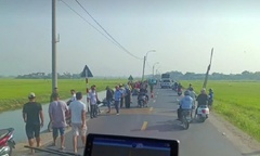 Tin tức tai nạn giao thông mới nhất ngày 9/4: Va chạm giữa taxi và xe máy, hai người thương vong