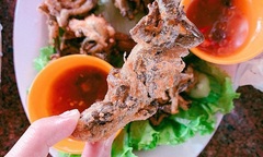 Đặc sản  "hiếm có khó tìm " bò ra từ trong hang đá, dân bắt về phơi khô thành đặc sản, giá đến 1,5 triệu đồng/kg vẫn khó mua
