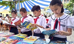 Xã đầu tiên trong cả nước miễn phí sách giáo khoa cho học sinh