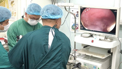  "Hồi sinh " thực quản cho người phụ nữ 10 năm chỉ sống bằng cháo loãng