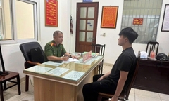 Hà Nội: Bắt quả tang thanh niên 21 tuổi đánh bạc online tại phường Kim Liên