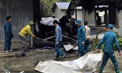 Tin tức thời sự 24h: Hiện trường vụ 3 trẻ nhỏ tử vong trong vụ cháy nhà ở Lai Châu