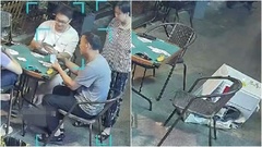 Clip: Máy lạnh rơi từ nhà cao tầng, một cụ bà may mắn thoát chết