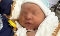 Bé gái sơ sinh 10 ngày tuổi bị bỏ rơi tại bệnh viện ở Nghệ An