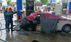 Hiện trường vụ ô tô bốc cháy tại cây xăng ở Đà Nẵng, 2 người thiệt mạng