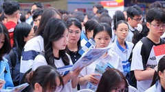 Tuyển sinh đại học 2026: Bộ GD&ĐT làm rõ quy định  "trọng số 1/3 " môn Toán, Ngữ văn