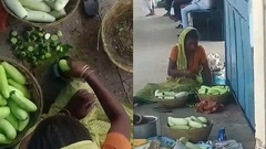 Clip: Người phụ nữ ngang nhiên nhúng dưa chuột vào phẩm màu rồi bán cho khách