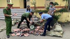 Lạng Sơn: Phát hiện, thu giữ hơn 400 túi xúc xích không rõ nguồn gốc xuất xứ