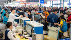 Tạm hoãn xuất cảnh người nợ thuế, những điều cần biết