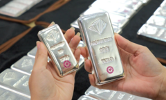 Giá bạc thế giới tăng mạnh nhất trong 2 tháng, có phiên gấp 16 lần giá vàng, vì sao?