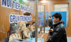 Tham gia giao thông thế nào khi đang chờ cấp, đổi giấy phép lái xe?