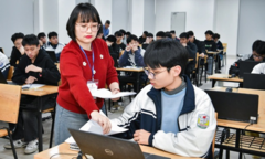 Tin tức giáo dục 24h: Bộ GD&ĐT đề xuất mỗi học sinh được lập một học bạ số gắn với mã hồ sơ học tập suốt đời