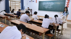Đồng Nai  "chốt " danh sách 243 học sinh được tuyển thẳng vào lớp 10