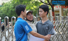 Hoàn thành bài thi trong 30 phút, anh em sinh đôi ở Hà Nội tự tin đạt trên 9 điểm Tiếng Anh