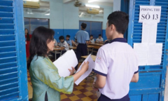 Thống kê đáng chú ý ngày đầu thi vào lớp 10 ở TPHCM: Phát sinh sự cố mất chữ trong đề thi, một số thí sinh gặp vấn đề sức khỏe