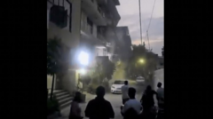 Clip: Khoảnh khắc kinh hoàng tòa nhà cao tầng bất ngờ đổ sập, 6 người thiệt mạng