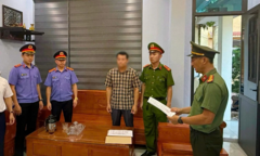 Một hiệu trưởng trường tiểu học ở Quảng Trị bị bắt tạm giam