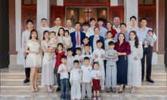 Ngỡ ngàng gia đình có 10 con ở Nghệ An: Mẹ và con gái ruột cùng nhau... ở cữ, sự thật về 4 chàng rể khiến ai cũng ghen tị