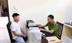 Vận động đối tượng bị truy nã về tội Cố ý gây thương tích ra đầu thú