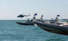 Lý do Iran đóng trở lại eo biển Hormuz