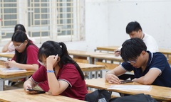 Khi kỳ thi kết thúc nhưng áp lực tâm lý của học sinh mới bắt đầu: Phụ huynh hãy là điểm tựa, đừng là áp lực