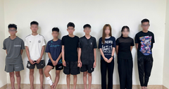 Khởi tố nhóm  "quái xế " mang hung khí, lạng lách, nẹt pô trên nhiều tuyến phố Hà Nội