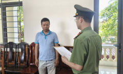 Khởi tố vụ án sử dụng trái phép vũ khí quân dụng từ vụ chém người tại quán bia