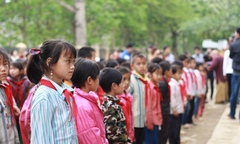 Bộ GD&ĐT: Không để học sinh vì hoàn cảnh khó khăn mà không được đến trường