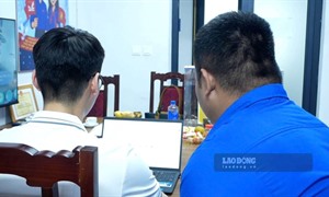 Phó Chủ tịch HĐND xã có được xếp ngạch chuyên viên chính hay không?