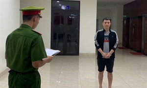 Bắt đối tượng chiếm đoạt 30.000 USD khi đổi ngoại tệ cho người nước ngoài