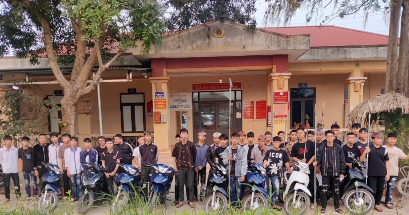 Nhóm đối tượng tại cơ quan công an. (Ảnh: Công an Vĩnh Phúc)