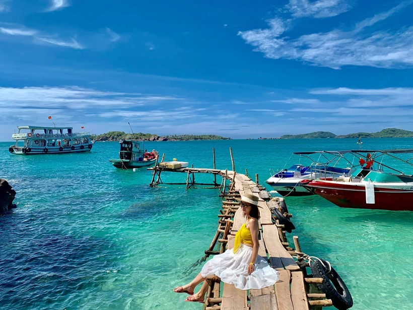 Thời điểm giao mùa, ít mưa rất thích hợp để đi du lịch Phú Quốc.