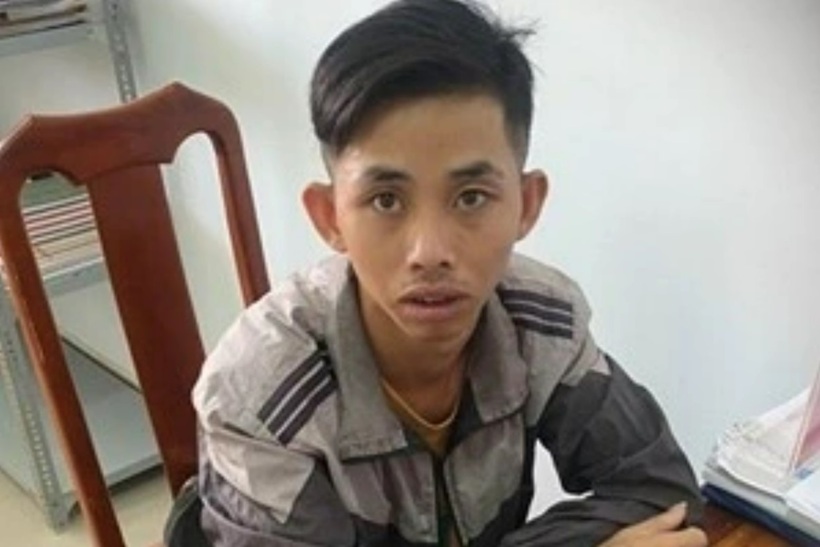 Đối tượng Nguyễn Hoàng Tuấn tại cơ quan công an. Ảnh: Dân trí.