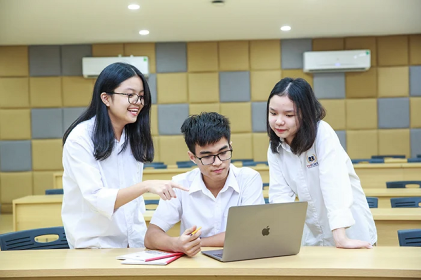 Nhiều ngành học không khó khăn, nhẹ nhàng cho sinh viên.