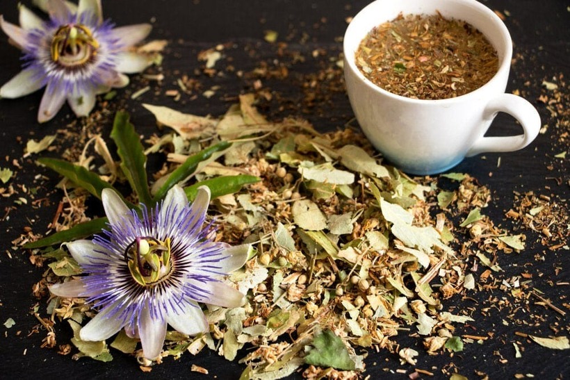 Dược liệu từ cây lạc tiên thường được sử dụng để thanh nhiệt