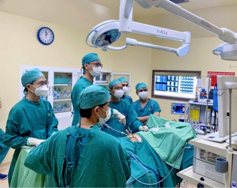 Nhập viện trong tình suy thận mạn giai đoạn cuối với biến chứng nguy hiểm, người đàn ông đã phải cắt bỏ thận để giữ mạng. Ảnh: BVCC