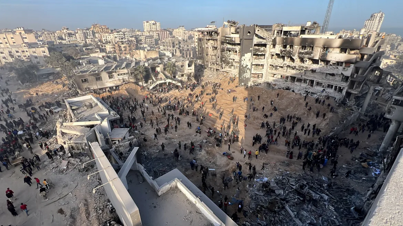 Hàng loạt tổ chức quốc tế đã lên án đợt vây hãm bệnh viện này của IDF. Giám đốc Tổ chức Y tế Thế giới (WHO) Tedros Adhanom Ghebreyesus nói rằng các bệnh viện không bao giờ được biến thành chiến trường.