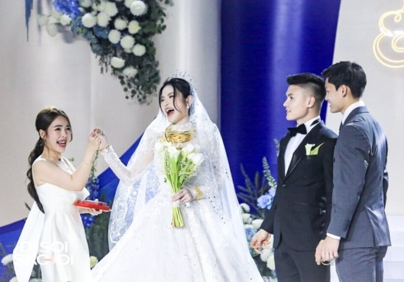 Ảnh đám cưới của Quang Hải - Chu Thanh Huyền bất ngờ bị gỡ - 1