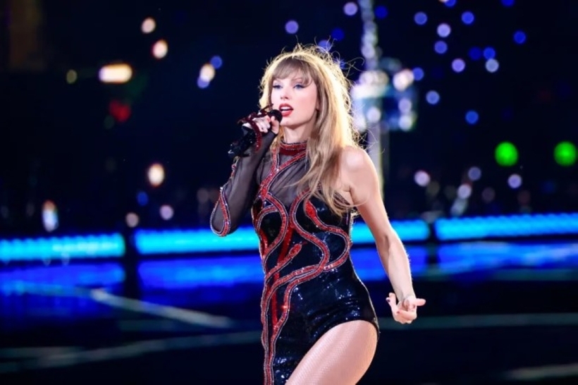 Taylor Swift trong chuyến lưu diễn.