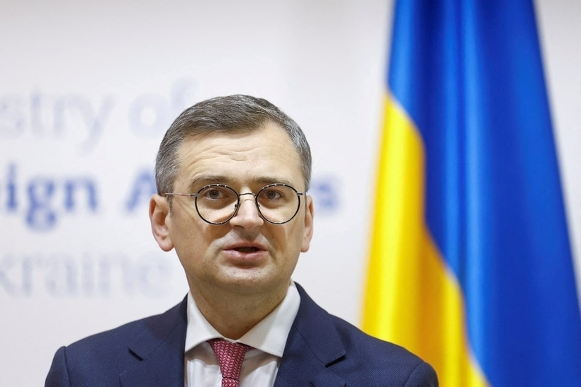 Ngoại trưởng Ukraine Dmytro Kuleba kêu gọi phương Tây gửi thêm ít nhất 7 hệ thống Patriot. Ảnh: Reuters