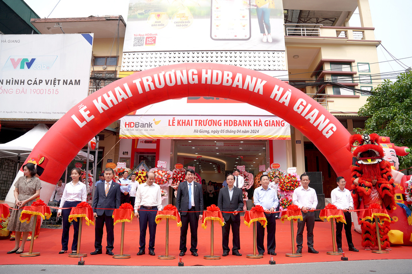 HDBank đặt Chi nhánh đầu tiên tại cửa ngõ phía Bắc của Tổ quốc - 1