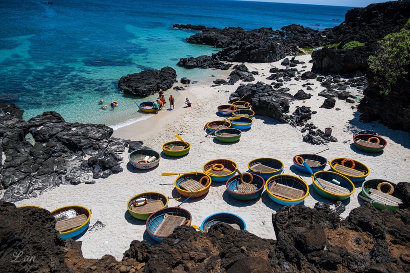 Đảo Lý Sơn nơi vẫn còn giữ được sự hoang sơ của biển đảo. Ảnh Internet.