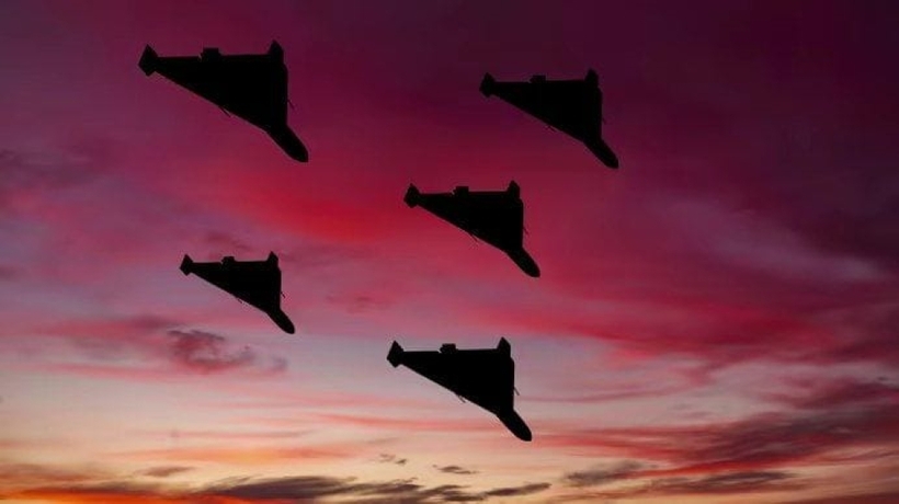 Hàng chục UAV Nga tấn công Ukraine. Ảnh: Pravda