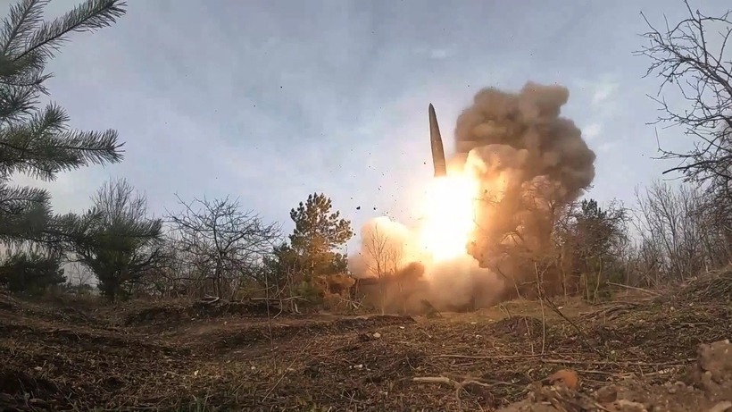 Nga phóng tên lửa nhằm phá hủy các mục tiêu tại Ukraina. Ảnh: Sputnik.