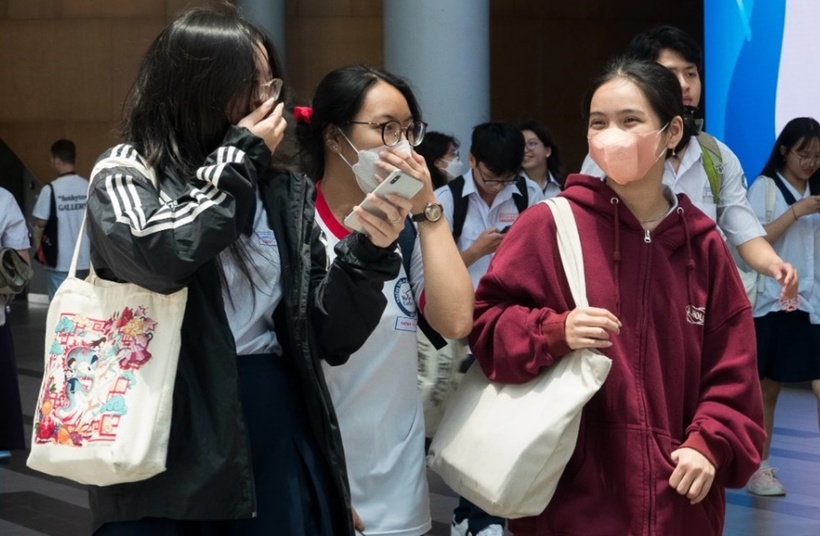 Nhiều học sinh đều cho rằng dễ đạt điểm cao ở môn toán, tiếng Việt và các câu xã hội. Ảnh: Báo Thanh niên.