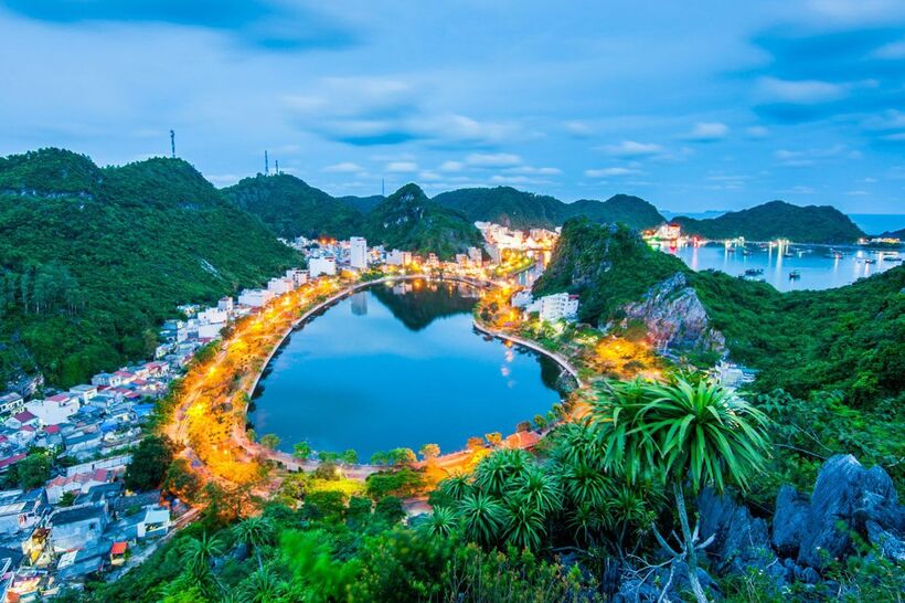 Cẩm nang du lịch Cát Bà 2024 siêu chi tiết.