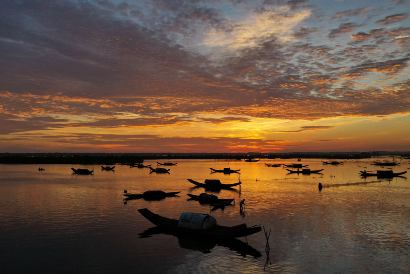 Phá Tam Giang.