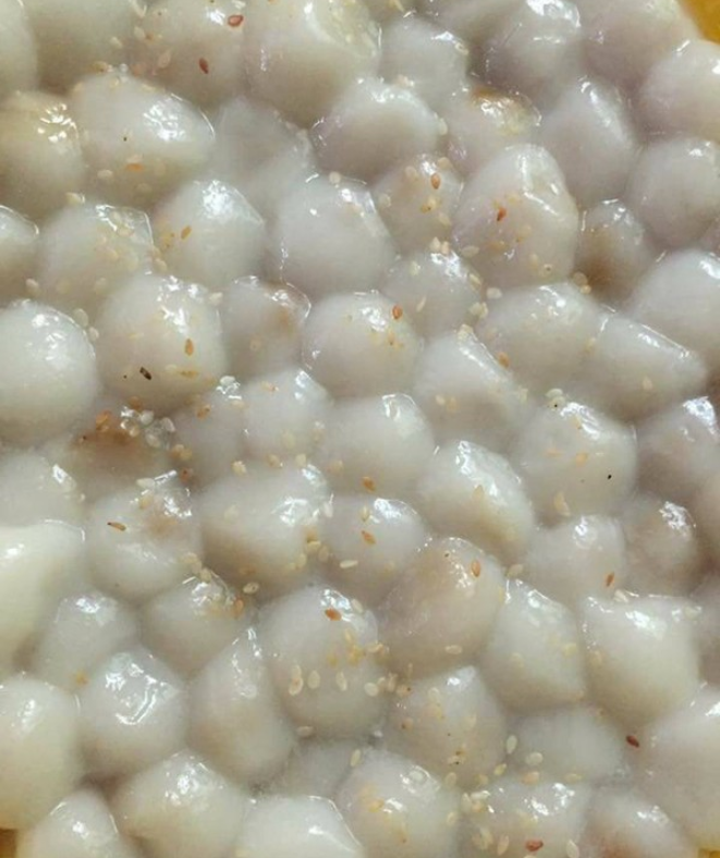 Những chiếc bánh này hơi "đoàn kết" một chút thôi mà.