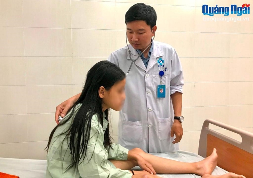 Bệnh nhi sẽ được xuất viện trong vài ngày tới. Ảnh: Báo Quảng Ngãi