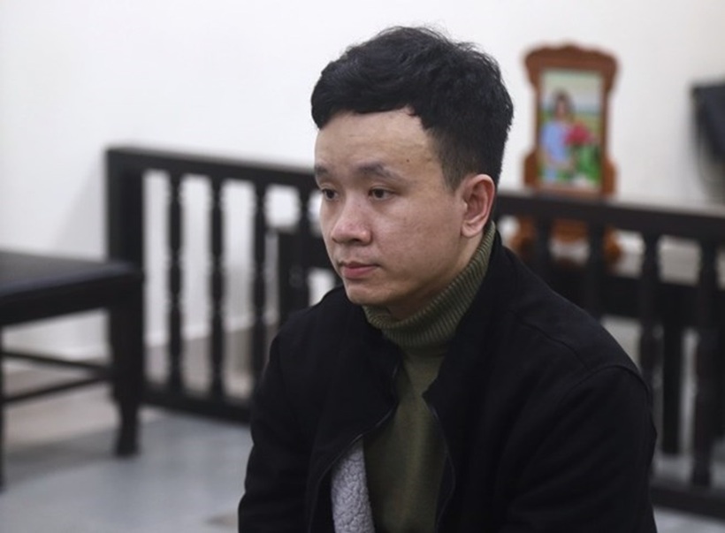 Bị cáo Trương Nhật Nhớ tại tòa. Ảnh: Tuổi trẻ.